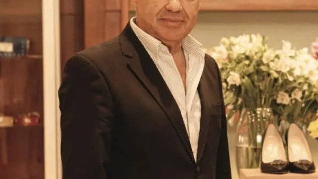 #06 Claudio Drescher (Jazmin Chebar)