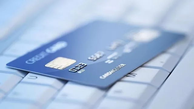 Ciberlunes: 1 de 3 consumidores compra en Internet una vez al mes