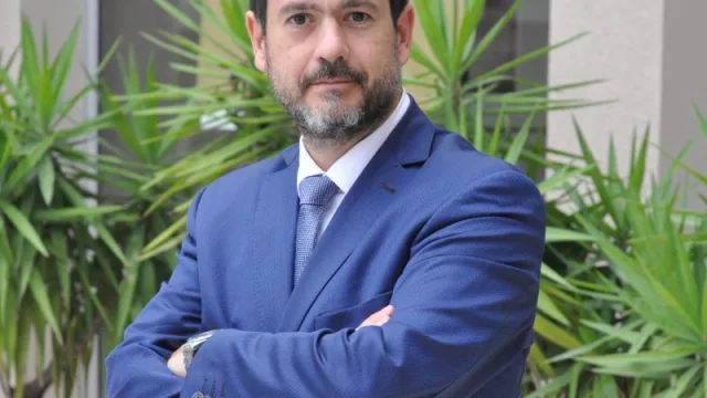 ¿De qué se lo acusa a Anibal Casas Arregui y cómo puede seguir la causa? (efectos colaterales en la city cordobesa)