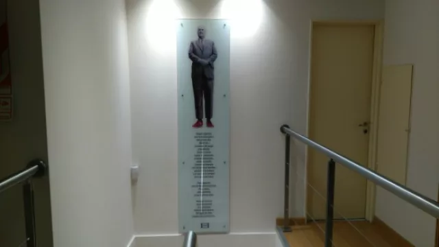 Imagen de Don. Arón Braver, fundador de la empresa.