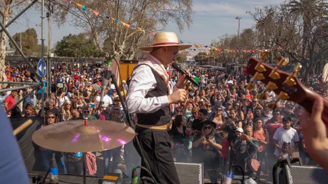 Jesús María: arrasa el fin de semana con la 2º edición del Festival Adeeentro