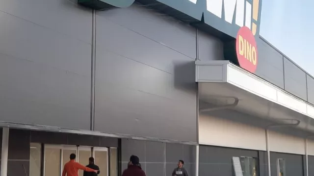 Un nuevo Super MaMi abrió en Colonia Caroya (el grupo Dinosaurio proyecta un parque industrial en el predio)