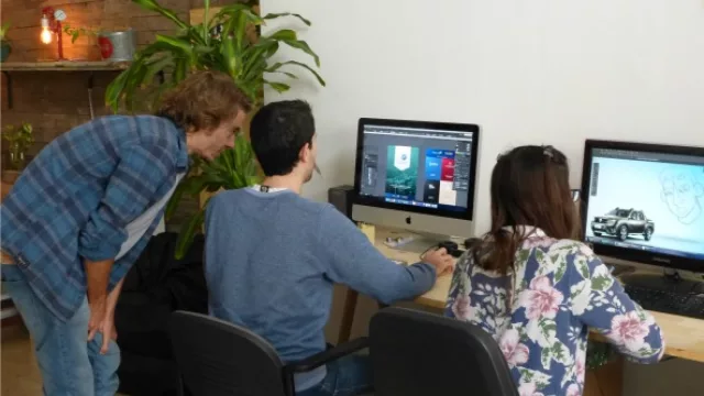 El equipo trabajando a pleno.