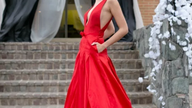 “En los últimos 12 años dejaron agonizando a la industria de la Alta Costura” (Saiach dixit)