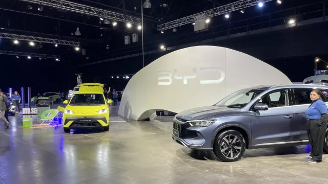 Probamos los autos de BYD: todo lo que tenés que saber si los tenés en la mira (Tagle y Parra arrancan noviembre como concesionario oficial)