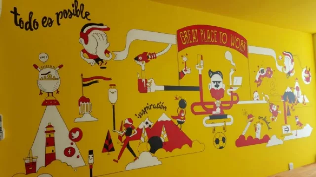 Mural by Favio Torres, Director de Arte. Busca transmitir todo lo que quieren inspirar al equipo.
