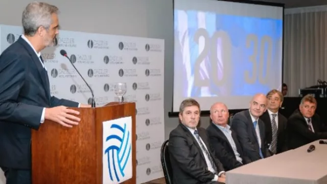 Alberto García Carmona durante el encuentro en Montevideo. El próximo se hará en mayo en Buenos Aires.