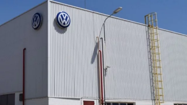 Al Smata no le sorprenden las suspensiones en Volkswagen (el mundo vira a los autos eléctricos)