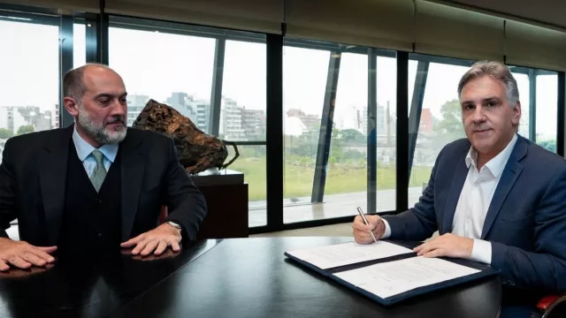 Llaryora reduce en un 30% el número de agencias del organigrama del Estado Provincial