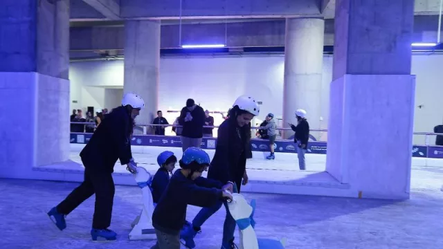 Pocito Social Life se enfría (para bien): por un mes tendrá la única pista de hielo de la ciudad (espera recibir 20.000 personas)