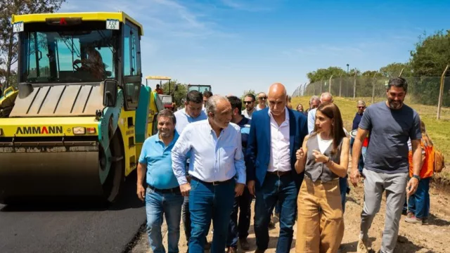Incorporan polvo de neumáticos fuera de uso al asfalto en la colectora de la Autopista Córdoba–Carlos Paz
