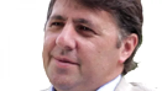 Un papel se recicla, un pendrive no