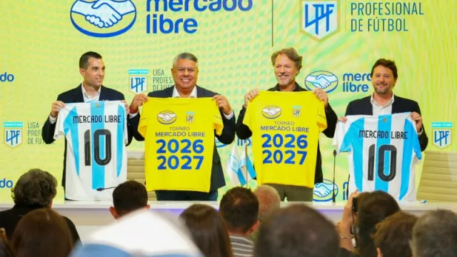 Mercado Libre no solo lleva la pelota, ahora trae la copa: que implica ser Naming Sponsor de la Liga Profesional de Fútbol