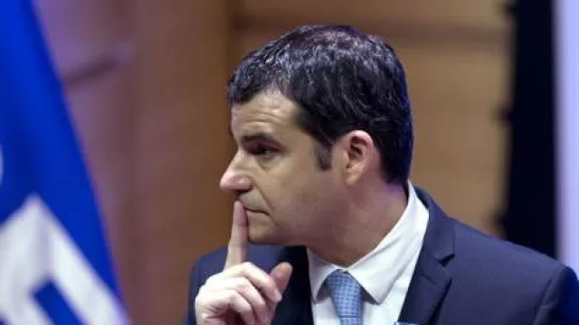 Galuccio se despide de su tropa (“Queridos colaboradores:”)