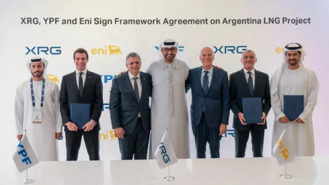YPF y ENI sellan un acuerdo con XRG (brazo internacional de Adnoc) para impulsar el proyecto Argentina LNG