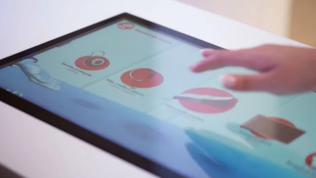 Santander Río presenta un sistema de sucursales digitales. Abrirá una en Córdoba a mediados de año.