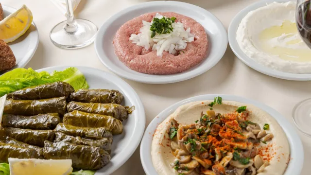 Para saborear comidas del mundo: estos son los mejores restaurantes étnicos (hay 25 opciones)