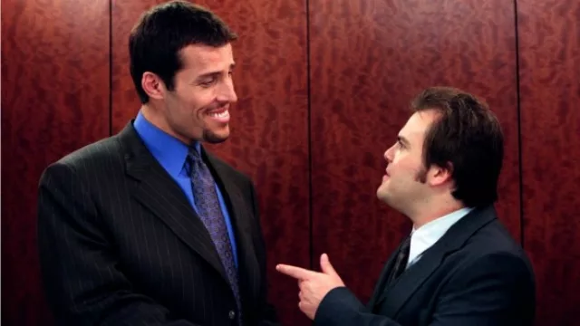 Donato (el empresario que baila Zumba) deja de vender capacitación (se enfoca en mejoras)