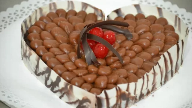 Una Torta Corazón para San Valentín (by Mariette Patisserie)