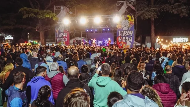 Alta Gracia consolida la Happy Birra (un festival de cerveza con rock)