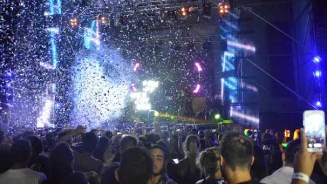 La marca invita a vivir una experiencia a todas luces.