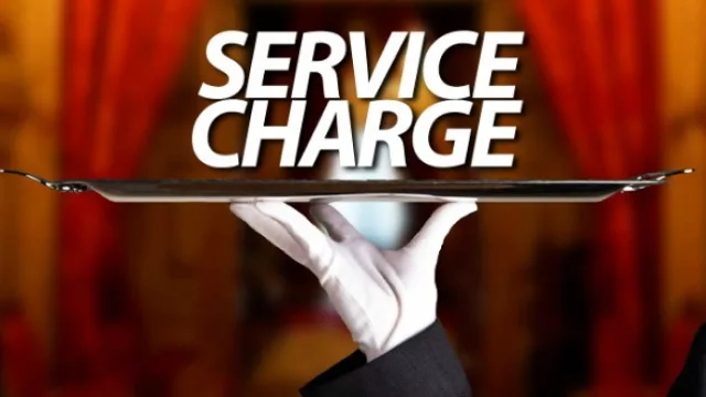 Critica que el Service Charge se un porcentaje y no un valor fijo