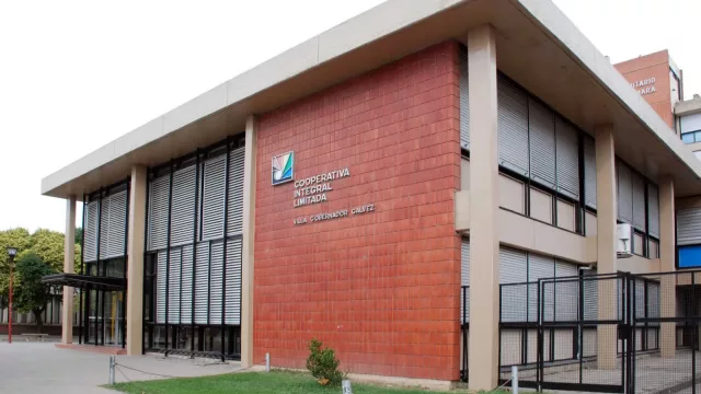 Alerta Villa Gobernador Gálvez: ¿se viene “el gran apagón”? (según el intendente, “100.000 habitantes y cientos de industrias se quedarán sin energía”)