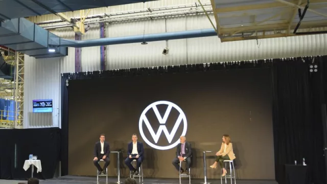 Volkswagen presentó su nueva transmisión MQ200 EVO (ya llevan 15 millones producidas y con esta nueva buscan exportar 400.000 más a Europa y Sudáfrica)