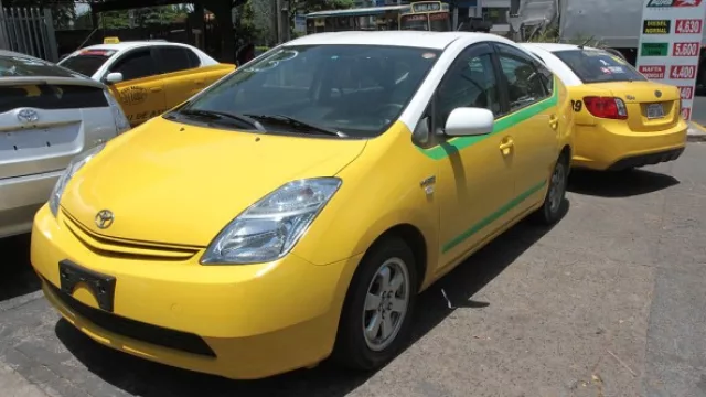 Taxis ecológicos ya recorren Asunción