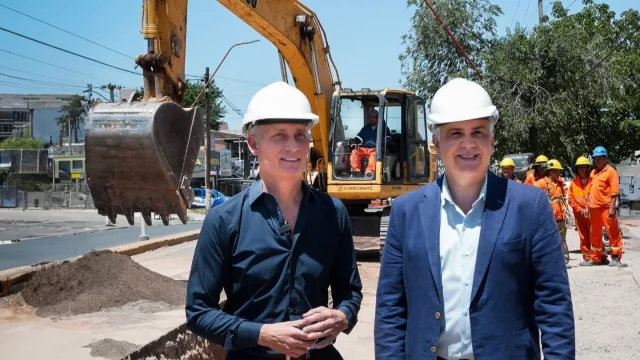 Villa Carlos Paz: Llaryora recorrió la obra de agua potable que beneficiará a 70.000 vecinos