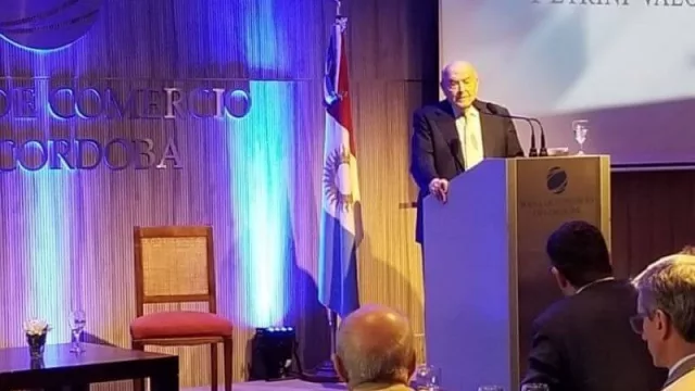 Dr. Cavallo, ¿ve venir una hiperinflación? “Espero que no...” (el análisis del ex ministro en la Bolsa de Comercio)