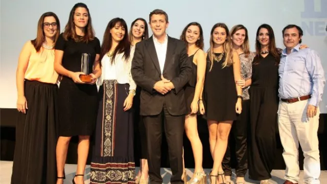 El equipo de Lozada Viajes ganó el premio InfoNegocios en su categoría