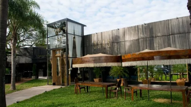 Onas: el nuevo hostel boutique, bar y restó.