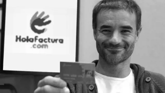Llega HolaFactura.com, un facturero online fácil y seguro (“Carli” Ruda vuelve al ruedo)