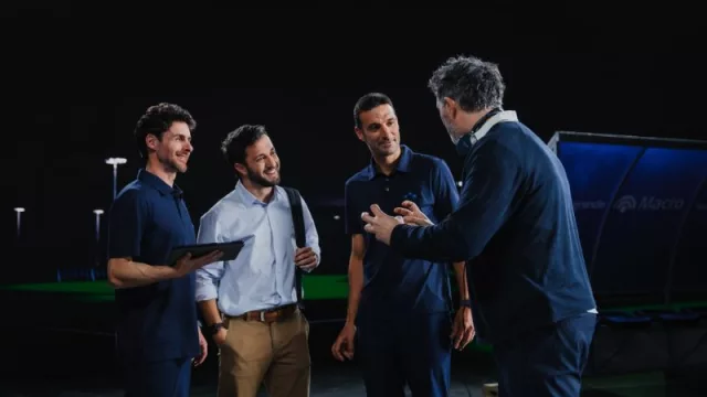 “Valemos Mucho”, la nueva jugada de Banco Macro y Scaloni para inspirar a los argentinos a pensar en grande