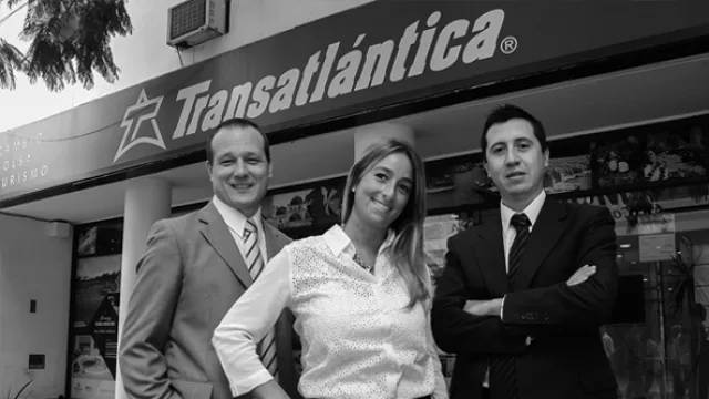 El equipo de Transatlántica.