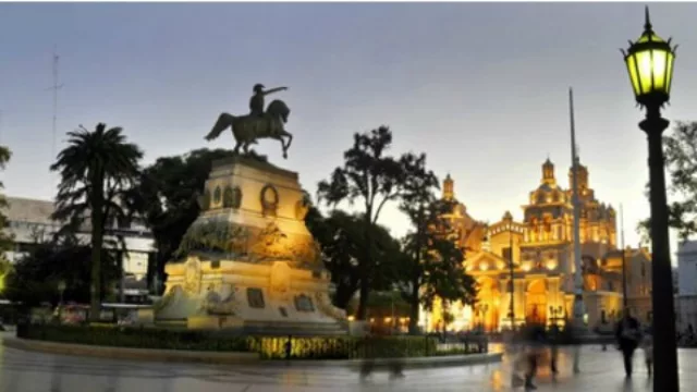 Sobre la nueva gestión del Área Central, opina