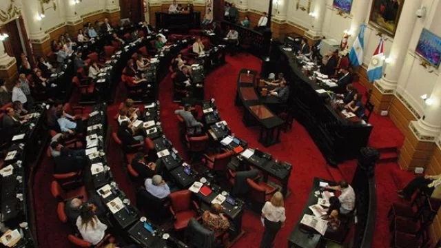 Propone que empresarios tengan una escuela de formación política