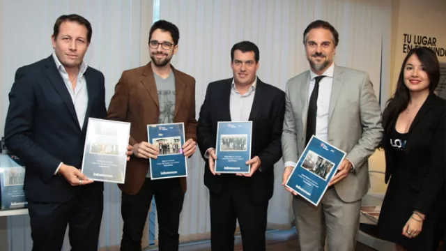 Gama, Grupo Edisur, Grupo Proaco, Inverco y Jorge Ribeiro Construcciones son los nominados en la categoría desarrollistas. Recibieron sus distinciones Sebastián Carranza (Inverco), Maximiliano Petro