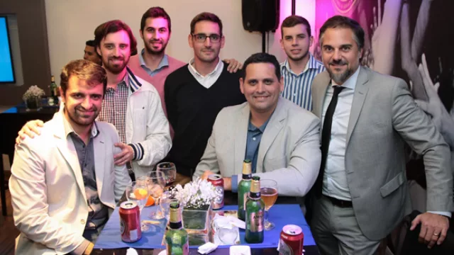 No somos muchos, no somos pocos...el equipo de Proaco dijo presente en la entrega de nominaciones.