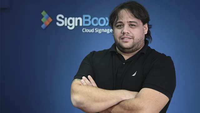 Emilio Elías, gerente