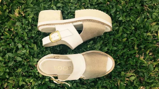 $2.340 para calzar zapatos de De Boga