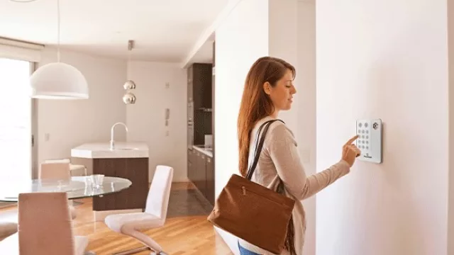 Tu tranquilidad, respaldada por tecnología experta con beneficios del Club IN