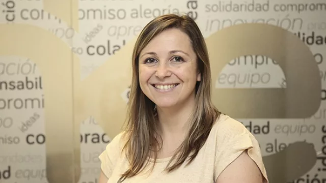 Luciana Pozzer, relaciones institucionales