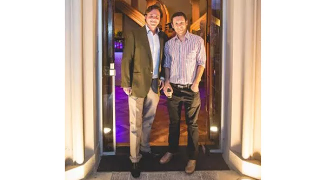 ¿Y si tomamos un poco de aire?, se preguntan Daniel Chiantur (Fundación Educracia) y Cristian Fonseca de CF Relaciones Públicas.