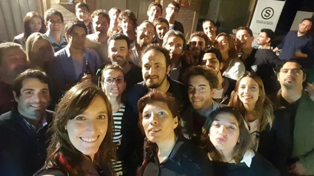 El primer pasito para una comisión de agencias "Small" ya está dado.