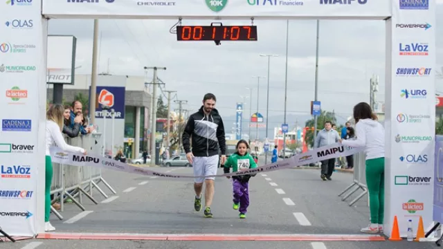 Además de las opciones competitivas -10K y 4K-, por primera vez se realizó una carrera familiar de 1 kilómetro.