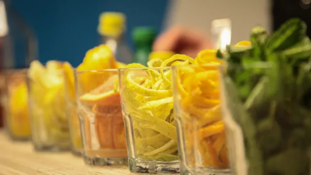 Frescos y coloridos, los ingredientes de los tragos que se prepararon la noche del martes.