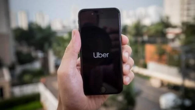 Uber busca hacer amigos en Córdoba: se suma a la Bolsa de Comercio (Manuel Tagle le da la bienvenida)