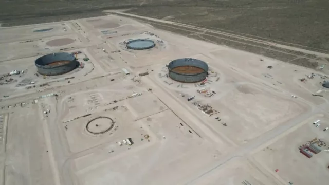 Fiscalizan el avance de los tanques del proyecto VMOS en Punta Colorada